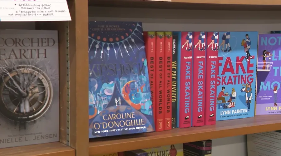 Mission Hills welcomed its newest independent bookstore on Monday, featuring an array of fiction and non-fiction stories perfect for every reader. (KSWB/KUSI)